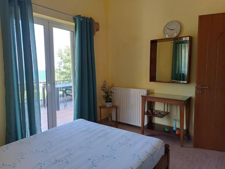 Apartamento Ολόκληρος Όροφος Αγροτική Οικία Néos Pírgos Exterior foto